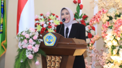 Wabup Sidoarjo Mimik Idayana Raih Gelar S.A.P dari Unitomo Lewat Program RPL