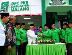 Gus Halim Apresiasi Masjid Al Iskandariyah di Kantor DPC PKB Kabupaten Malang
